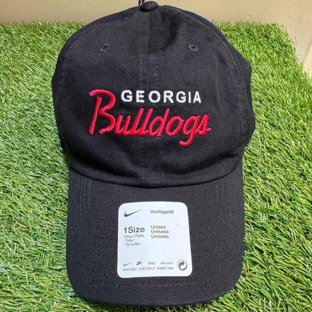 Nike Georgia Bulldogs Heritage86 Black Strapback Script Hat Cap Adjustable NEW